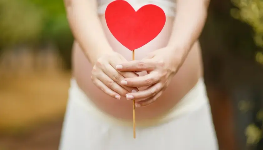 Kiedy zaczyna się 9 miesiąc ciąży, serce bije mocniej. Brzuszek rośnie, a miłość kwitnie.